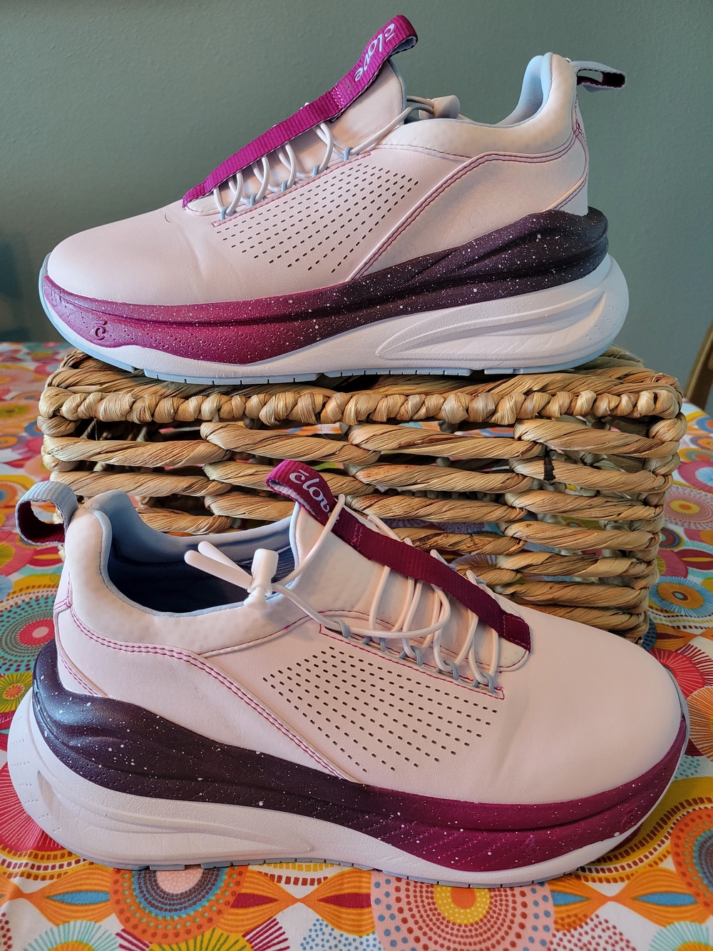 Clove Max Cushioning Women's Forte Sneakers Shoes Light Pink / Plum/Sky Size 7.5